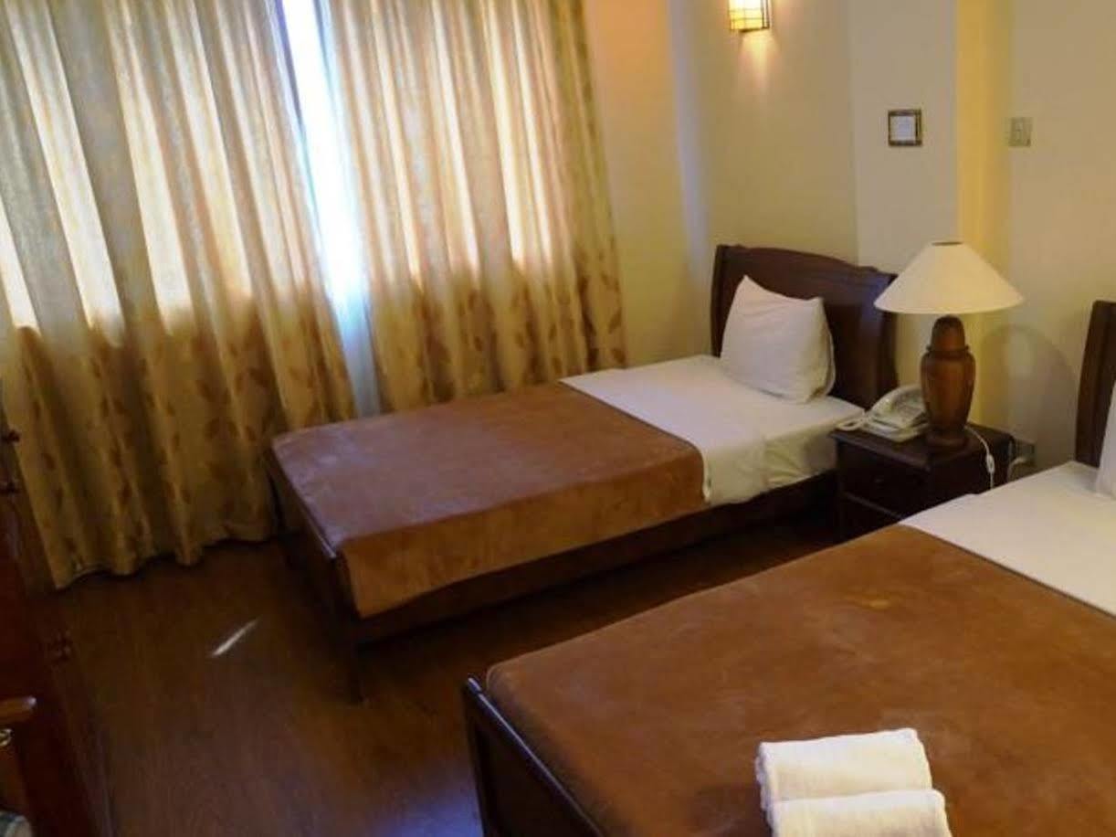 Jeruton Hotel Kampong Jerudong Екстер'єр фото